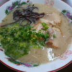 【濃厚ラーメン　６００円】