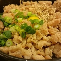 日本橋　本陣房 - 鳥そぼろ丼