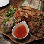 CHUTNEY Asian Ethnic Kitchen - 前菜の5種盛り合わせ