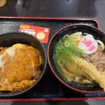 資さんうどん - 料理写真:資さん選べるしあわせセット(ぼた餅無し) 933円