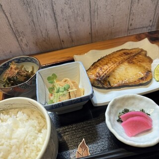味処 佐とう_1