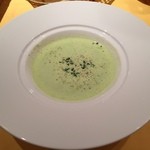 Aux delices de dodine - グリーンピースのスープ