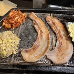 サムギョプサル専門店 豚星 - 