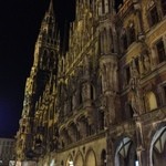 Ratskeller München  - 2014年2月中旬。お店の上は、新市庁舎の立派な建物です。