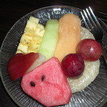 Erawan Tea Room - デザートのフルーツ