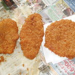 藤田精肉店 - 左から、卵コロッケ、メンチカツ、ハムカツ