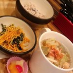 海からのさわやかな風☆桜海老とシーフード、春キャベツのスープ