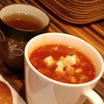 うさこ家 - 具だくさんで汗だく!　ピリ辛トマトのデトックスープ・辛くて美味しいです