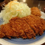Tonkatsudongurinomori - つばき定食：若鶏のカツとカニクリームコロッケ