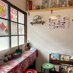臺灣莊うるふーど - イートインスペース
