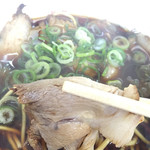 新福菜館 - 2015.3.17　チャーシュー・リフト！中華そば（並）650円（税込）