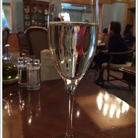 ザ・ビストロ - 乾杯の１ドリンクをービス（スパークリング）