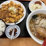 聚香園 - 料理写真:麻婆豆腐　醤油ラーメン