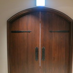 Convivio - 重厚な扉