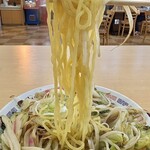 レストラン海乃風 - 多加水系の中太縮れ麺