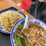 中華料理　萬福 - 