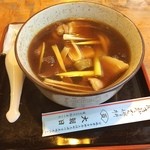 大朝日 - 宮城県本吉郡南三陸町の大朝日でカレーうどんを食す。
税込650円。
薄味のカレーで豚肉が厚く旨い。