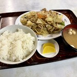 二本松バイパスドライブイン - バイパススタミナ定食の全景