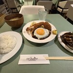 洋食クアトロ - 