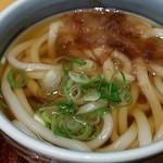 とんかつ やまと - 「丼(どんぶり)ランチ」（741円+税）のうどん