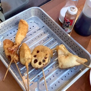 串かつ・どて焼 武田_1