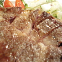 イベリコ屋 六本木店 - トリュフ塩で焼いたイベリコステーキ　１６８０円