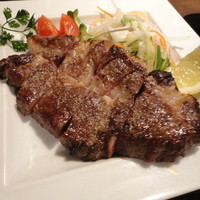 イベリコ屋 六本木店 - トリュフ塩で焼いたイベリコステーキ　１６８０円