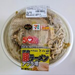 セブンイレブン - 料理写真:とみ田監修デカ豚ラーメン　アブラ増