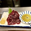 立呑み 晩杯屋 - くじら刺し310円