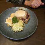 金鯱山 - ハンバーグ