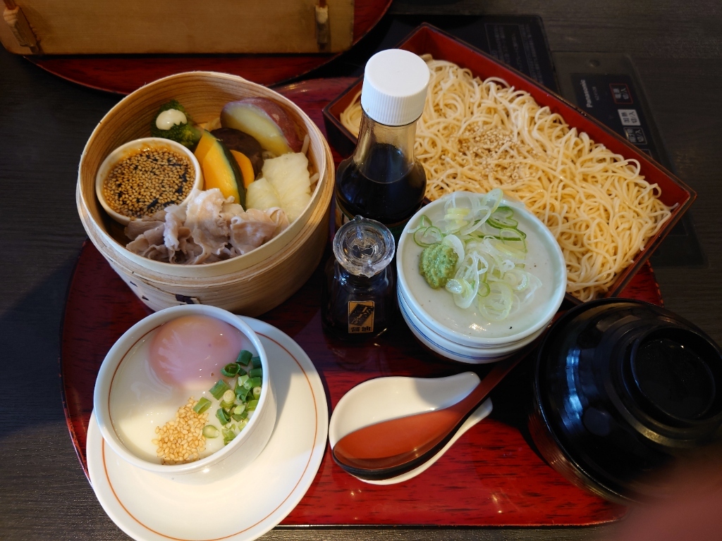 遊食 豚 彩 いちにいさん
