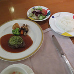 FLORE - ＊サラダ⇒★コッチが副菜プレート。