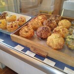 アミジョク - カップケーキ。とにかくボリューミーだし、旨し！今までこのお店に気づいてなかったとはっ？！また行きますね！♥