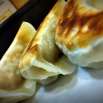 餃子の山岡家 - 料理写真:餃子