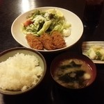 丸徳 - 大つぶかきフライ定食 770円