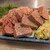 芝浦食肉市場直送 品川ホルモン - 料理写真:刺し盛り3種盛り