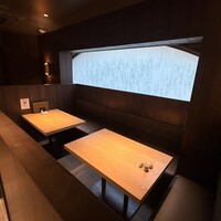 鴨料理鴨亭 - 内観(テーブル)