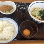 山田うどん - 料理写真: