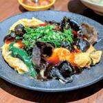佐藤商店 - キクラゲにら玉￥680