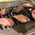 ここ肉 - 