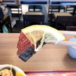 和心だし巻き家 こんび - 鰹はしっとりとした赤身の旨味がしっかり感じられます。