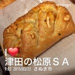 津田の松原サービスエリア（下り線）ベーカリーコーナー - チーズなんとか（≧∇≦）