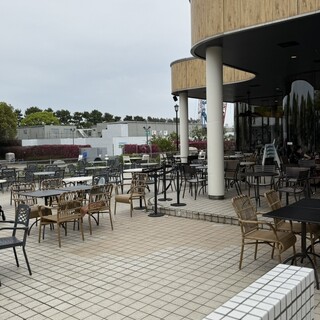 PARKLIFE CAFE & RESTAURANT_2