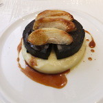 ブータン・ノワール　りんごのタタン仕立て(メインディッシュ)