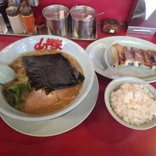 ラーメン山岡家_0