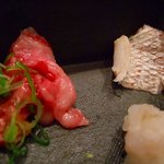 刺身ですが、写真撮る前に半分食べちゃったぁ。