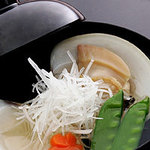 旬菜 青山 - 懐石のように丁寧な仕事で、 美味しい料理をおだしします