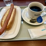 ドトールコーヒーショップ - 料理写真:ジャーマンロングドック、ブレンドコーヒー