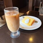 茶房・伽羅 - アイスオーレ、シフォンケーキ