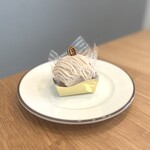 パティシエ・エイジ・ニッタ - モンブラン（537円）